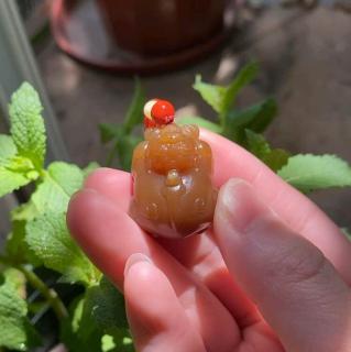 戴和田玉貔貅吊坠真的能提升气场吗?