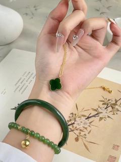 四叶草和田玉项链✨幸运加持显白到发光