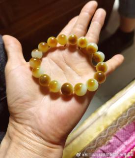 和田玉糖白玉手链手串,自已边角出的精品手串,糖白分明